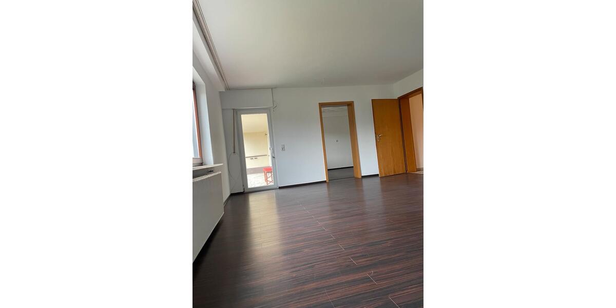 Einfamilienhaus Hachenburg - 7 Zimmer, 170 m&sup2;, 420.000&euro; | Angebot:25294518