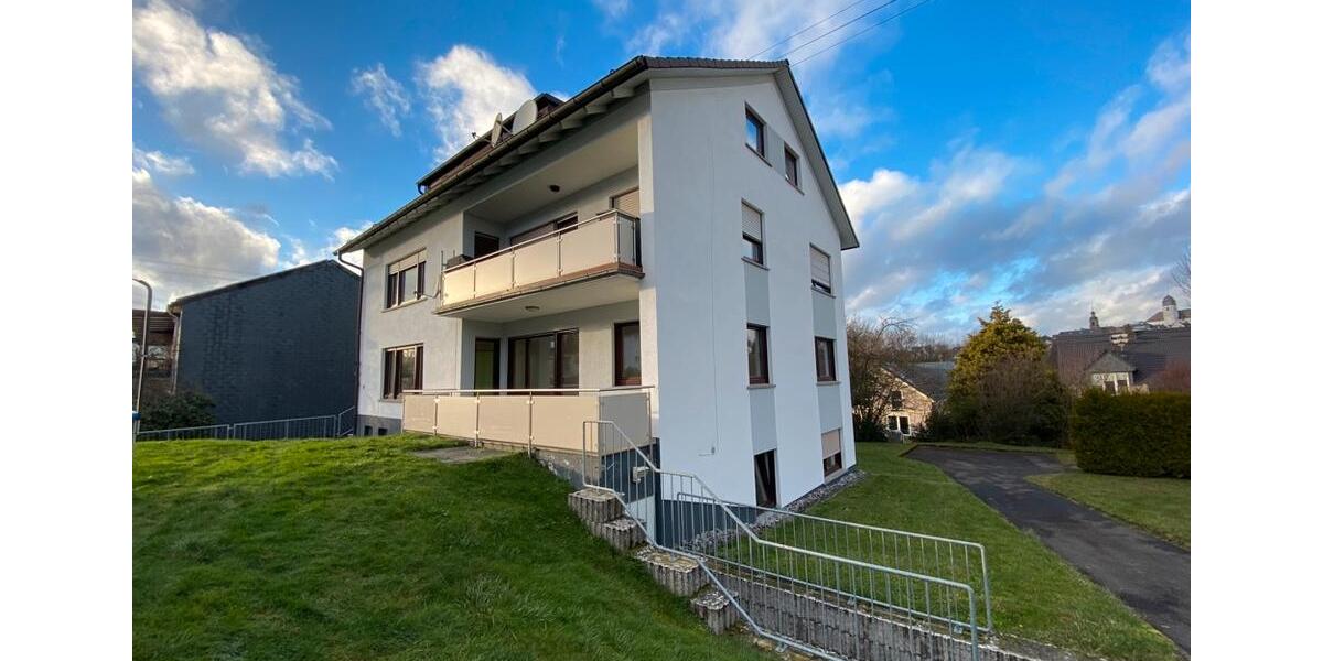Etagenwohnung Hachenburg - 4 Zimmer, 100 m&sup2;, 825&euro; | Angebot:24862382