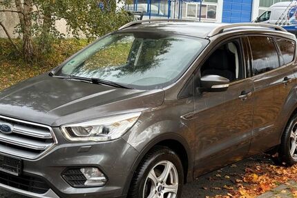 Ford Kuga 111.000 km 11.995 &euro; Eschenburg - Hirzenhain Bahnhof 35713