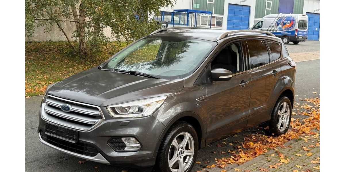 Ford Kuga 111.000 km 11.995 &euro; Eschenburg - Hirzenhain Bahnhof 35713