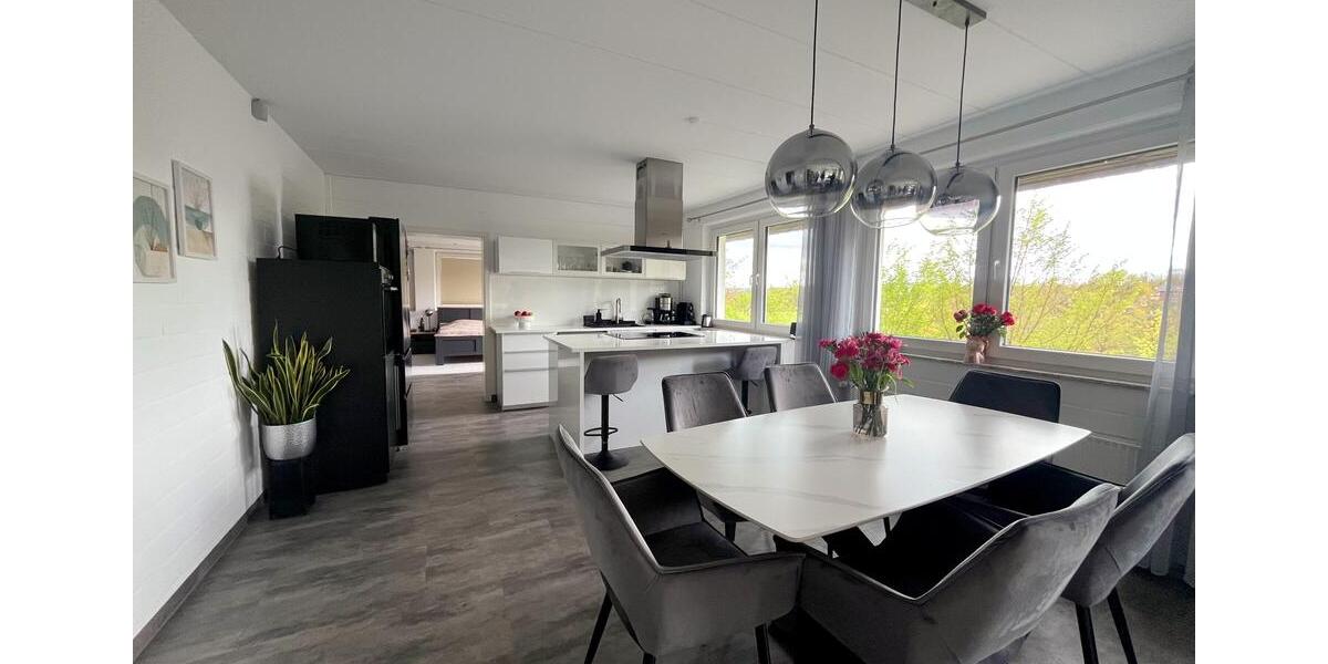 Terrassenwohnung Wissen - 4 Zimmer, 150 m&sup2;, 950&euro; | Angebot:26441225