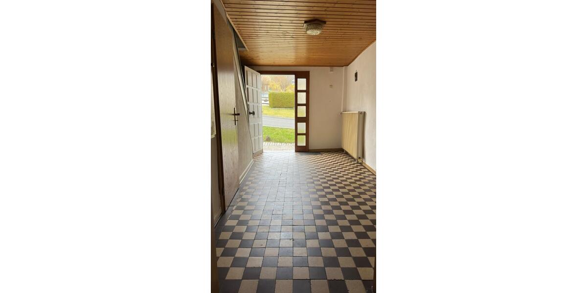 Einfamilienhaus Wilnsdorf - 6 Zimmer, 180 m&sup2;, 199.000&euro; | Angebot:25758331