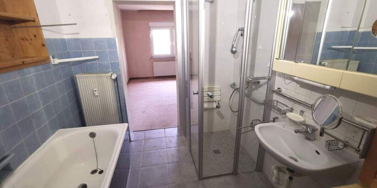 Mehrfamilienhaus, Wohnhaus Derschen - 9 Zimmer, 330.000&euro; | Angebot:25689028