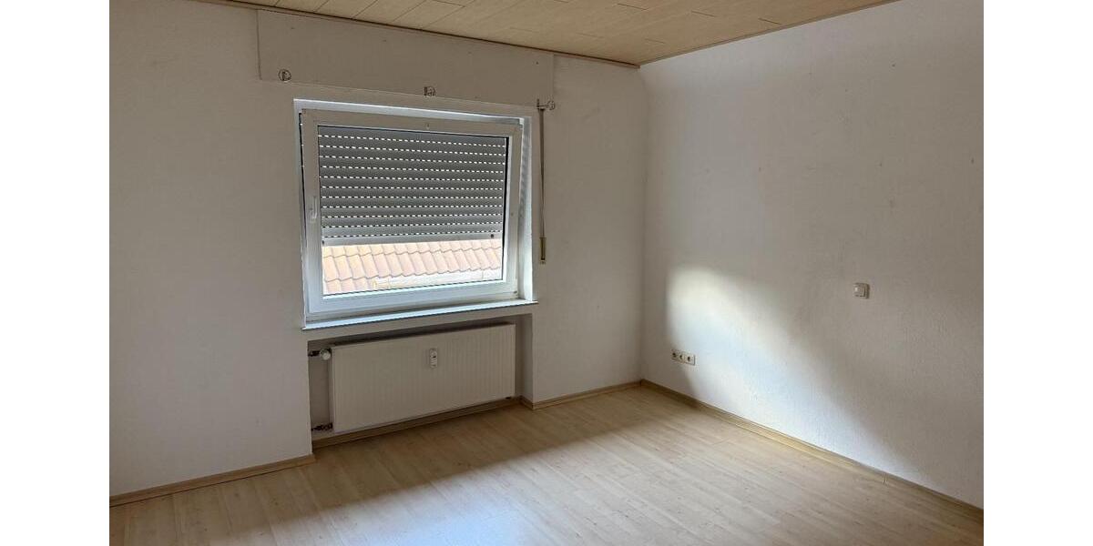 Maisonettenwohnung Wilnsdorf - 7 Zimmer, 165 m&sup2;, 195.000&euro; | Angebot:26994743