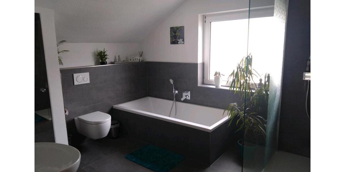 Reihenhaus Hachenburg - 4 Zimmer, 128 m&sup2;, 1.280&euro; | Angebot:26135760
