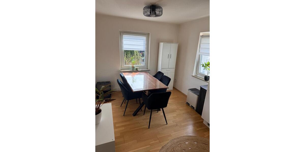 Etagenwohnung Siegen - 2 Zimmer, 65 m&sup2;, 595&euro; | Angebot:26019196