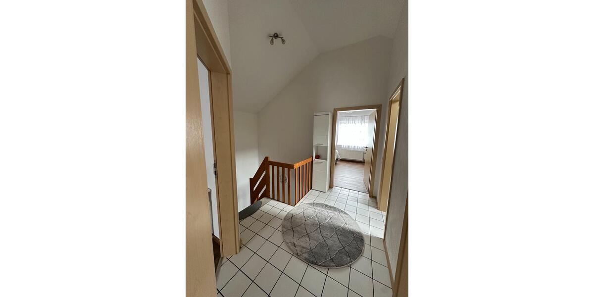 Doppelhaushälfte Nauroth - 5 Zimmer, 125 m&sup2;, 267.000&euro; | Angebot:26040139