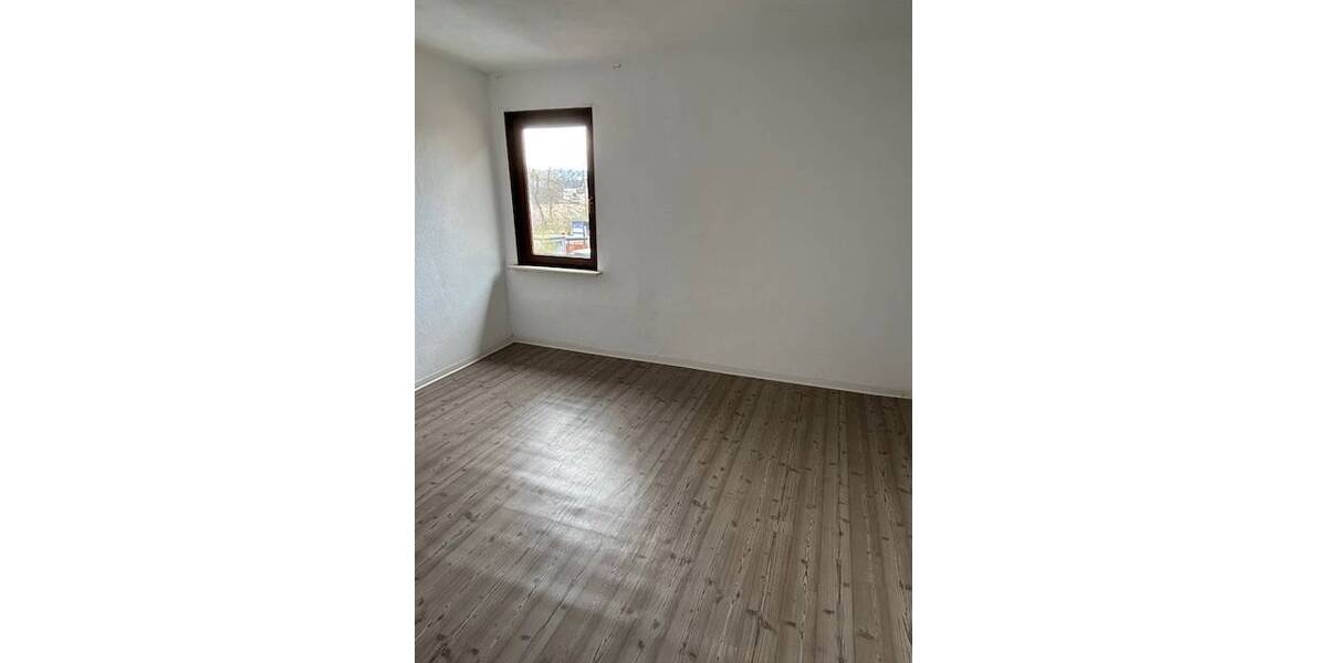 Mehrfamilienhaus, Wohnhaus Driedorf Mademühlen - 9 Zimmer, 140 m&sup2;, 65.000&euro; | Angebot:25679921