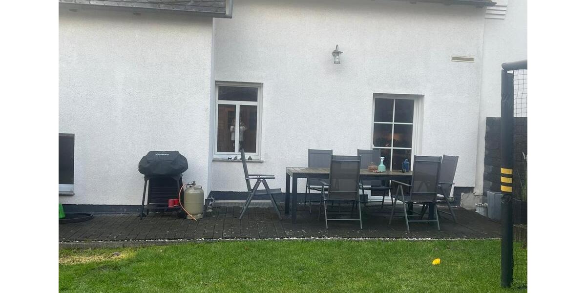 Doppelhaushälfte Herborn - 7 Zimmer, 175 m&sup2;, 372.000&euro; | Angebot:25544109