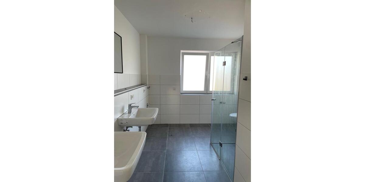 Etagenwohnung Netphen - 3 Zimmer, 125 m&sup2;, 1.410&euro; | Angebot:25718759