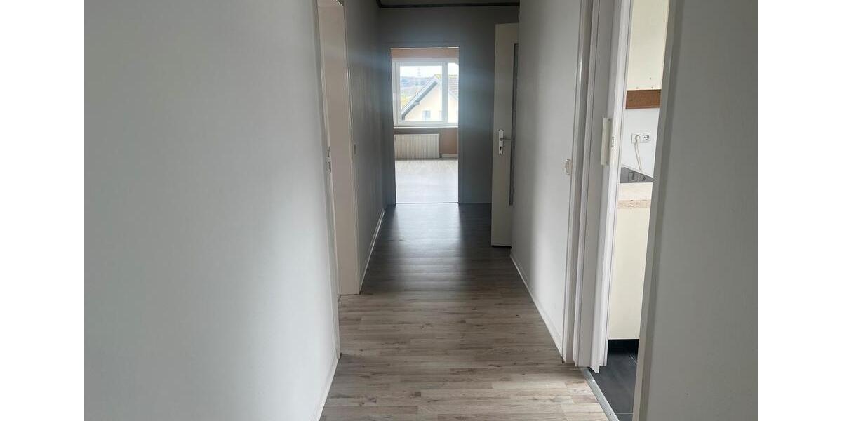 Dachgeschoßwohnung Attendorn - 1 Zimmer, 75 m&sup2;, 700&euro; | Angebot:25635950