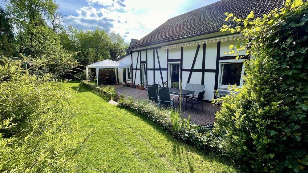 Einfamilienhaus Olpe / Oberveischede Oberveischede - 5 Zimmer, 156 m&sup2;, 240.000&euro; | Angebot:26892228