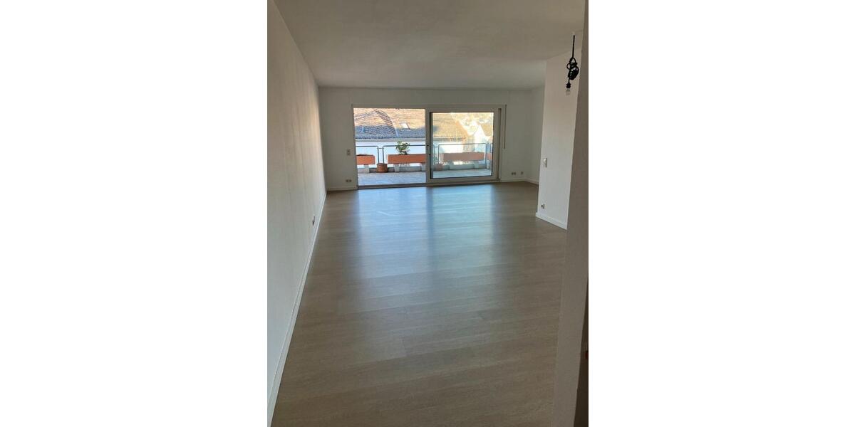 Etagenwohnung Siegen Kaan-Marienborn - 2 Zimmer, 67 m&sup2;, 1.188&euro; | Angebot:26042786