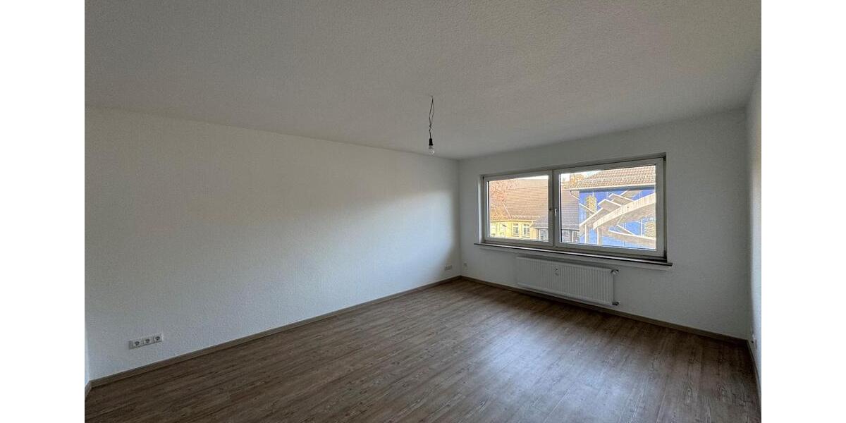 Etagenwohnung Siegen - 3 Zimmer, 71 m&sup2;, 639&euro; | Angebot:25102165