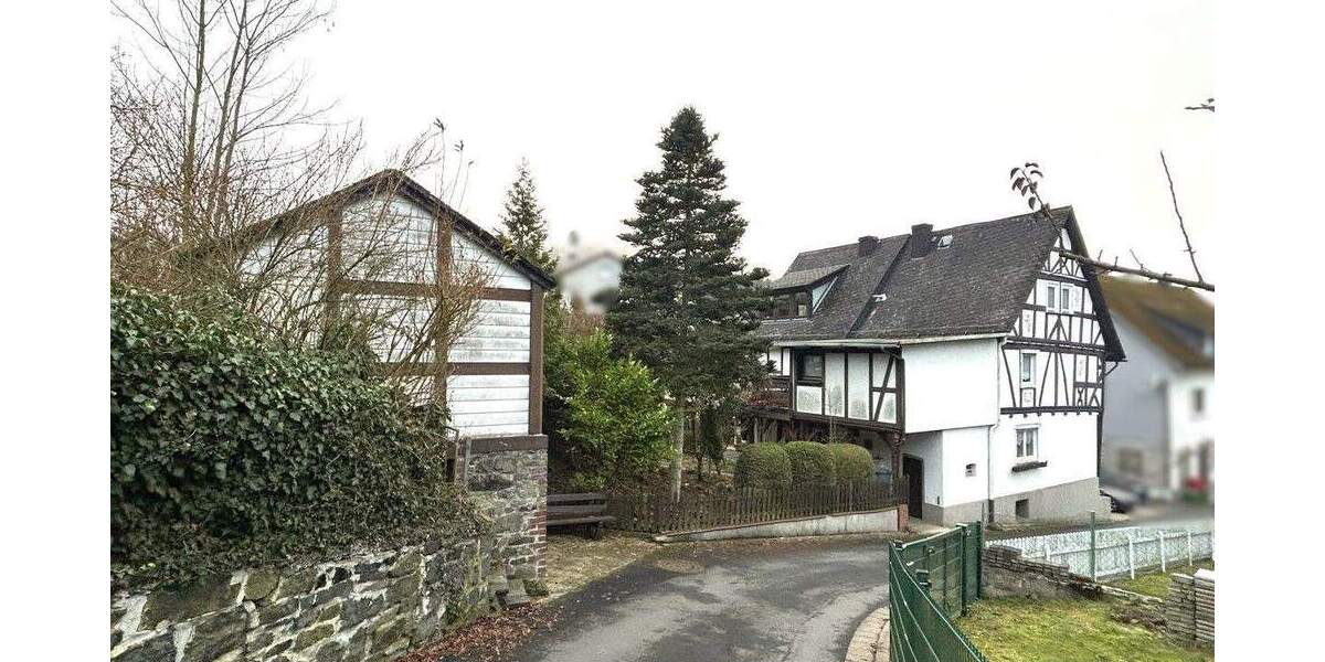 Einfamilienhaus Eschenburg / Eiershausen Eiershausen - 7 Zimmer, 195 m&sup2;, 159.000&euro; | Angebot:25728160