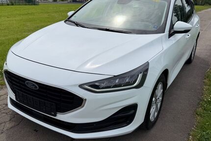 Ford Focus 26.000 km 17.490 &euro; Kirchhundem 57399