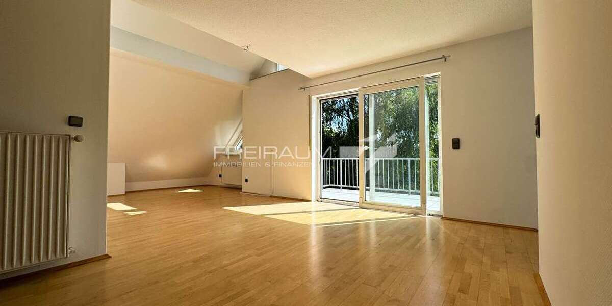 Etagenwohnung Siegen - 2.5 Zimmer, 72 m&sup2;, 219.000&euro; | Angebot:27005290