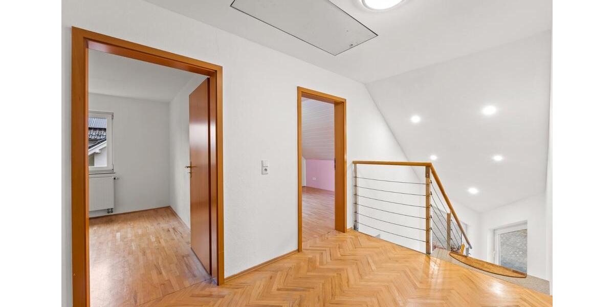 Einfamilienhaus Lennestadt - 8 Zimmer, 191 m&sup2;, 399.000&euro; | Angebot:27070759