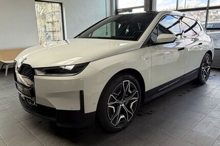 BMW iX 22.100 km 51.950 &euro; Freudenberg 57258