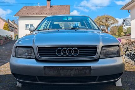Audi A4 135.000 km 900 &euro; Kroppach 57612