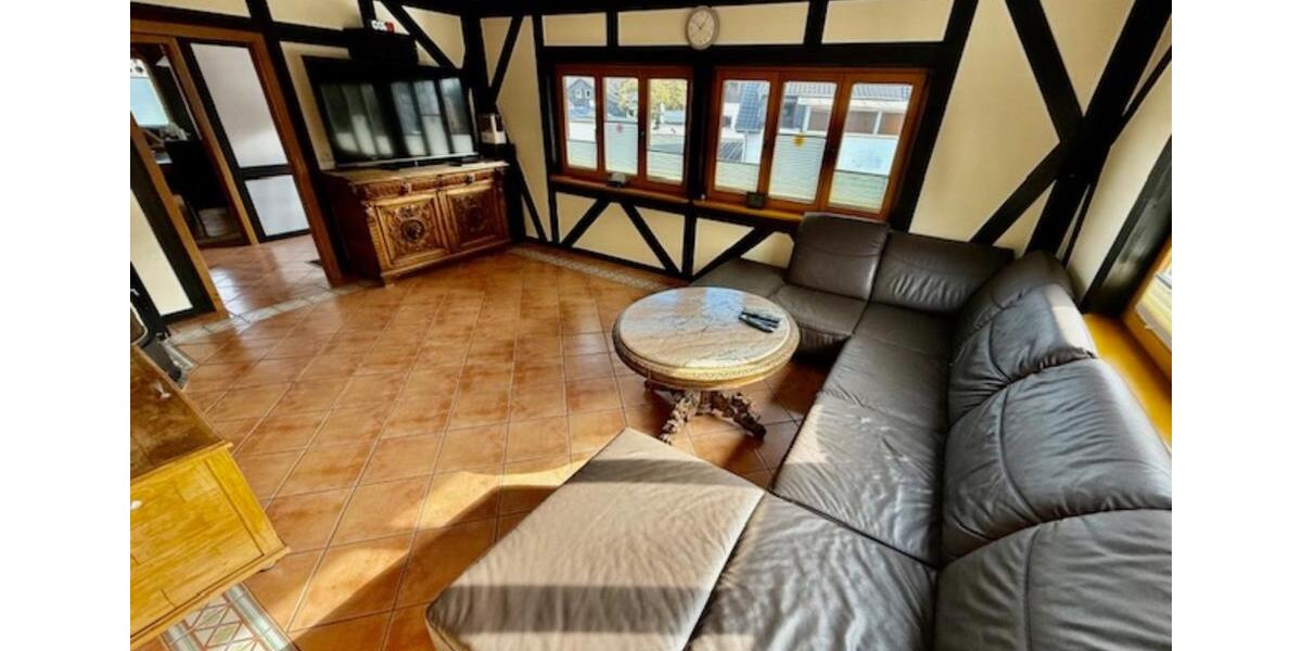 Einfamilienhaus Wissen - 10 Zimmer, 289 m&sup2;, 599.000&euro; | Angebot:25712086