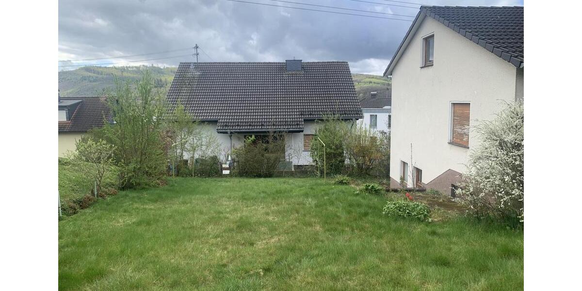 Einfamilienhaus Netphen - 5 Zimmer, 120 m&sup2;, 180.000&euro; | Angebot:26685868