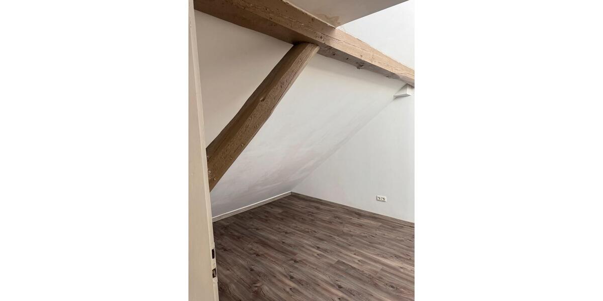 Doppelhaushälfte Haiger - 7 Zimmer, 100 m&sup2;, 125.000&euro; | Angebot:26941775
