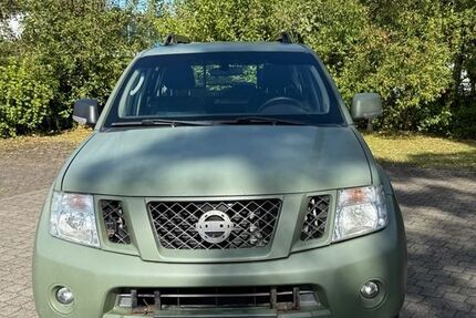 Nissan Pathfinder 152.100 km 21.890 &euro; Lennestadt 57368