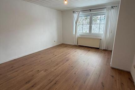 Wohnung Siegen Eiserfeld - 3 Zimmer, 97 m&sup2;, 970&euro; | Angebot:25791804