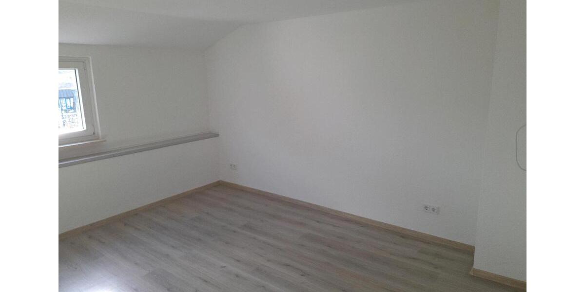 Dachgeschoßwohnung Betzdorf - 2 Zimmer, 60 m&sup2;, 475&euro; | Angebot:25986635