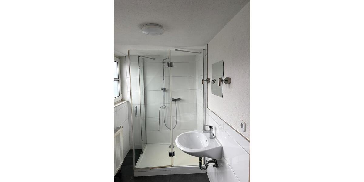 Etagenwohnung Neunkirchen - 4 Zimmer, 100 m&sup2;, 800&euro; | Angebot:26001849