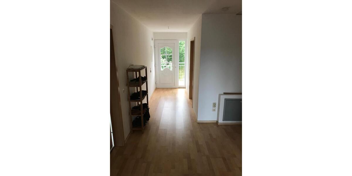 Dachgeschoßwohnung Siegen Kaan-Marienborn - 3 Zimmer, 88 m&sup2;, 1.000&euro; | Angebot:26536693