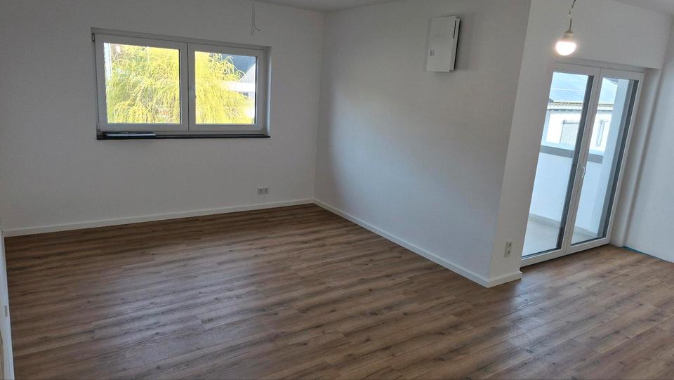 Dachgeschoßwohnung Dillenburg Frohnhausen - 3 Zimmer, 70 m&sup2;, 800&euro; | Angebot:26049614