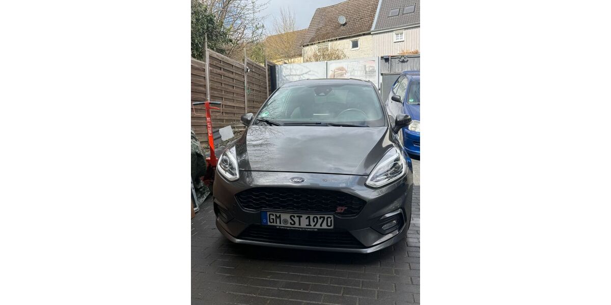 Ford Fiesta 133.000 km 10.900 &euro; Waldbröl 51545