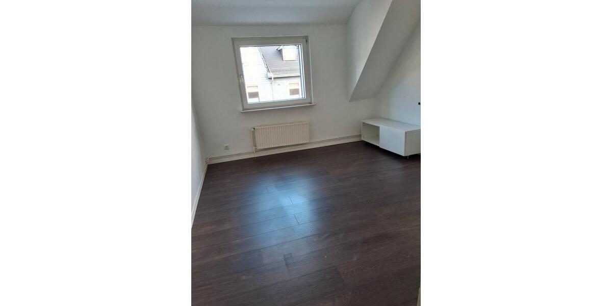Dachgeschoßwohnung Siegen - 2 Zimmer, 48 m&sup2;, 580&euro; | Angebot:26669612
