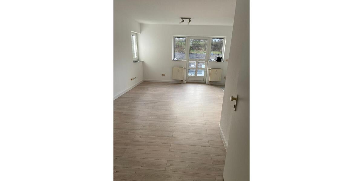 Etagenwohnung Siegen - 1 Zimmer, 27 m&sup2;, 305&euro; | Angebot:26020384