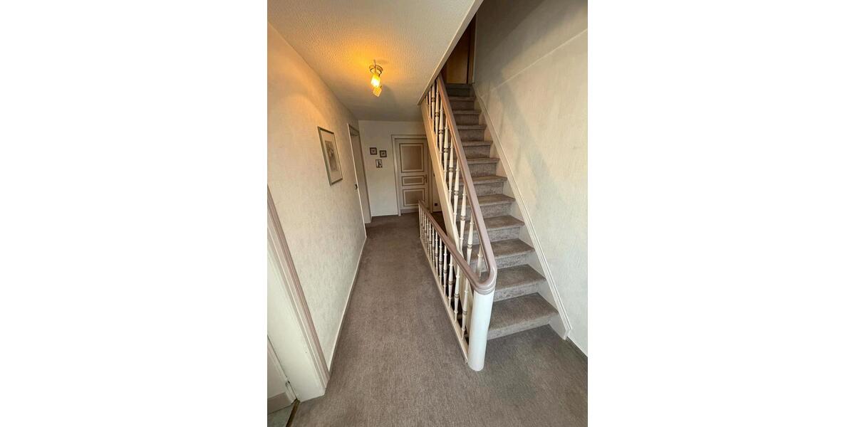 Einfamilienhaus Hilchenbach - 14 Zimmer, 238 m&sup2;, 250.000&euro; | Angebot:25299486