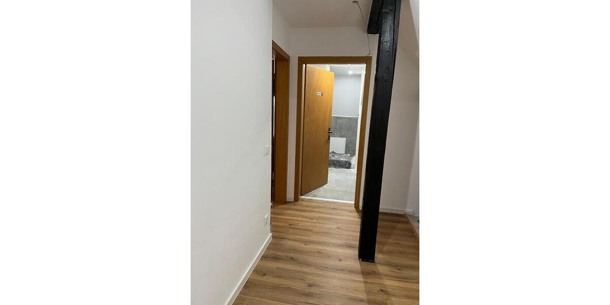 Dachgeschoßwohnung Siegen Weidenau - 1 Zimmer, 20 m&sup2;, 450&euro; | Angebot:25353874