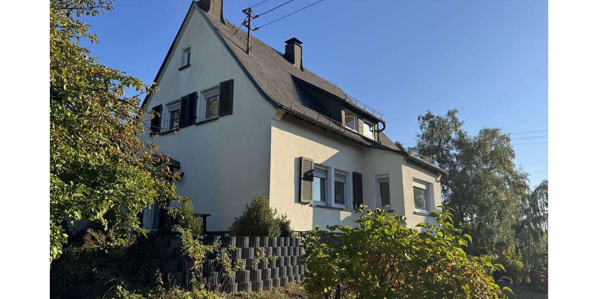 Einfamilienhaus Kreuztal - 4 Zimmer, 127 m&sup2;, 295.000&euro; | Angebot:24696943