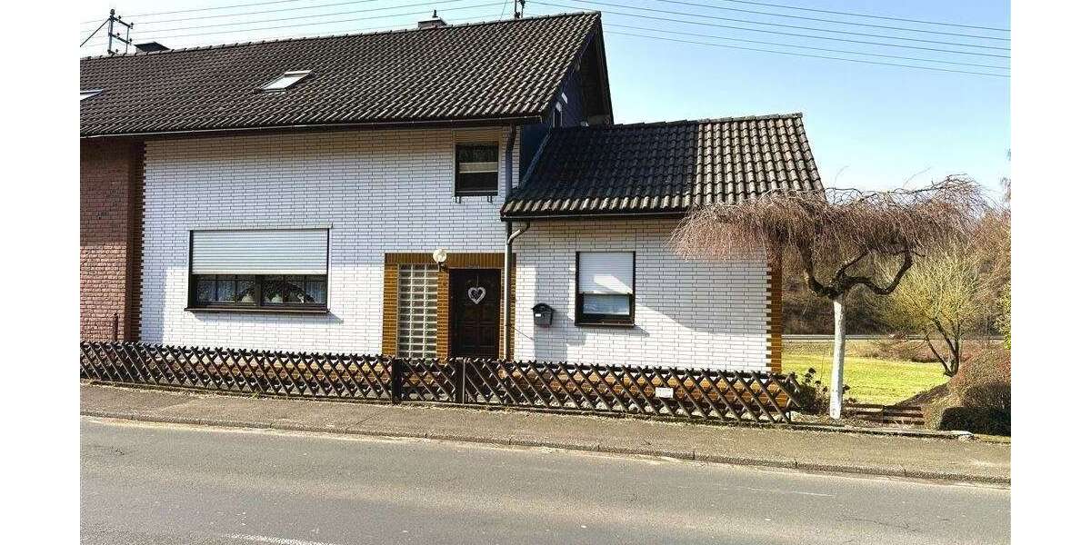 Einfamilienhaus Steinebach - 6 Zimmer, 120 m&sup2;, 129.500&euro; | Angebot:25439573