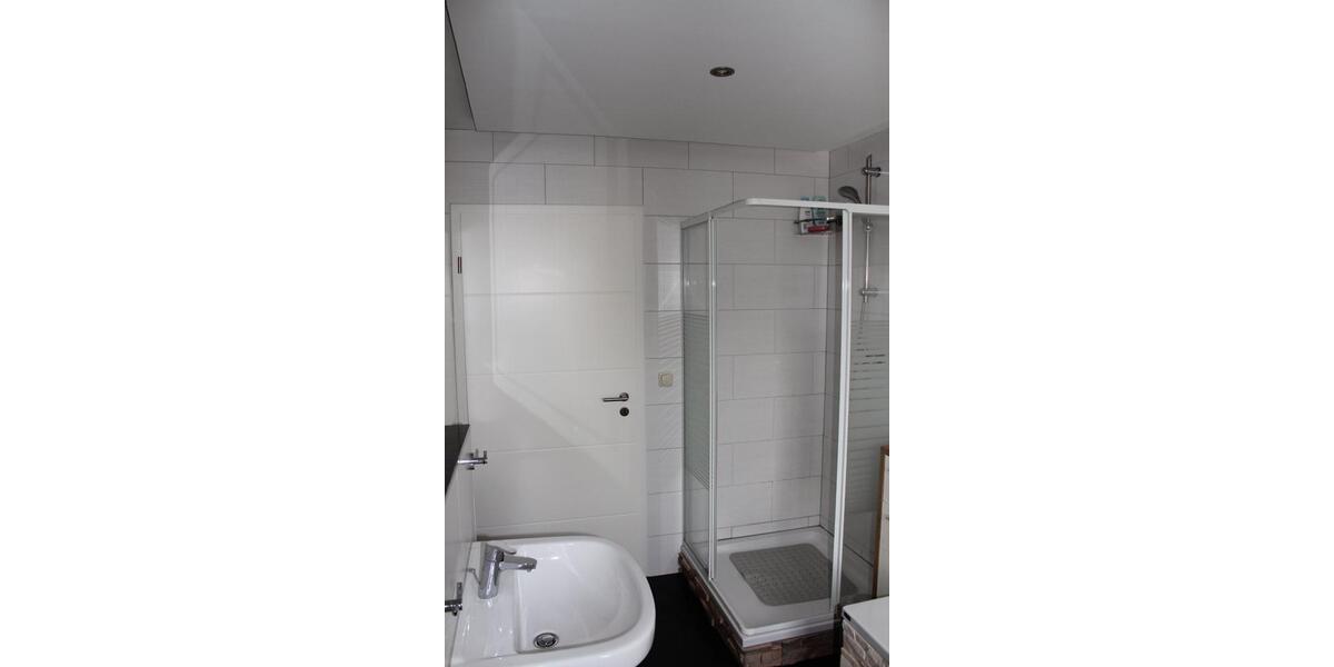 Doppelhaushälfte Pracht - 3 Zimmer, 90 m&sup2;, 160.000&euro; | Angebot:25838850