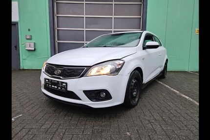 Kia Ceed 200.000 km 1.800 &euro; Siegen 57072