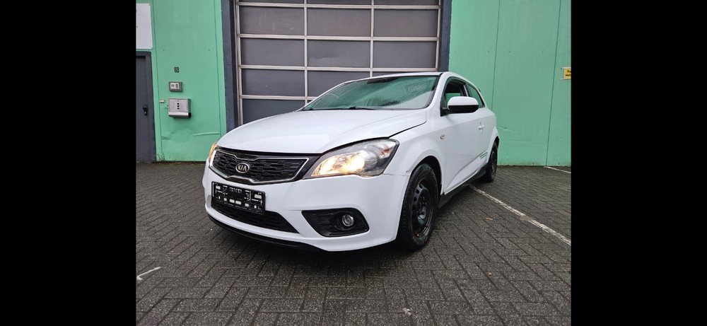 Kia Ceed 200.000 km 1.800 &euro; Siegen 57072