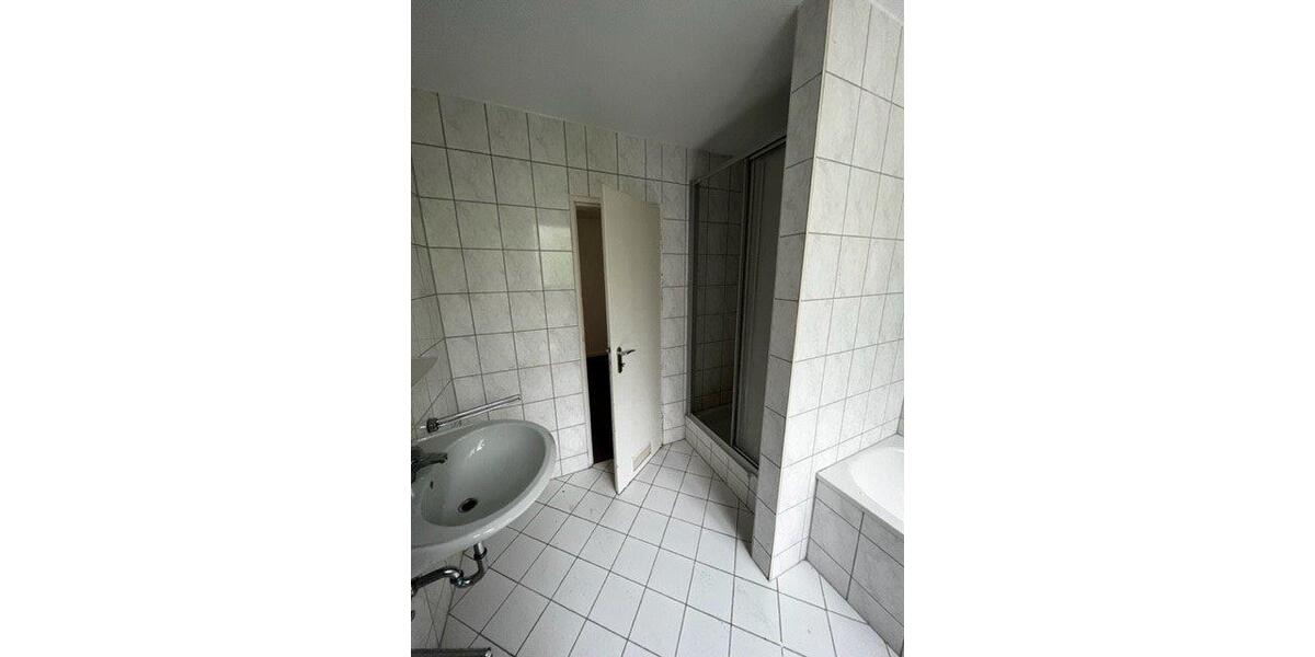 Etagenwohnung Siegen Dillnhütten - 4 Zimmer, 143 m&sup2;, 1.050&euro; | Angebot:26422038