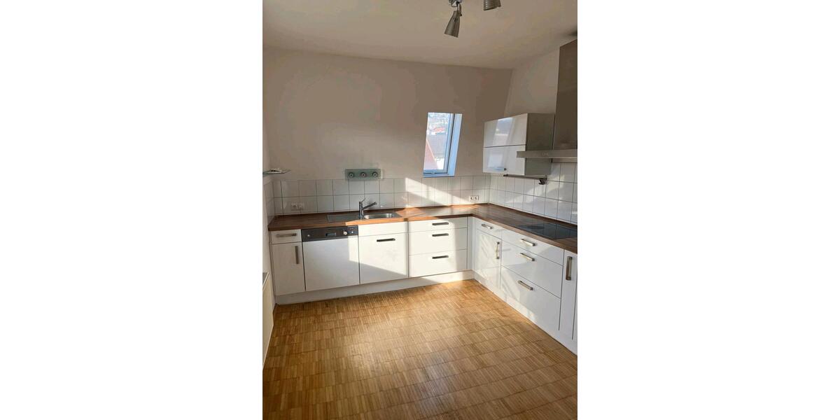 Etagenwohnung Siegen Eiserfeld - 3 Zimmer, 94 m&sup2;, 950&euro; | Angebot:25378631