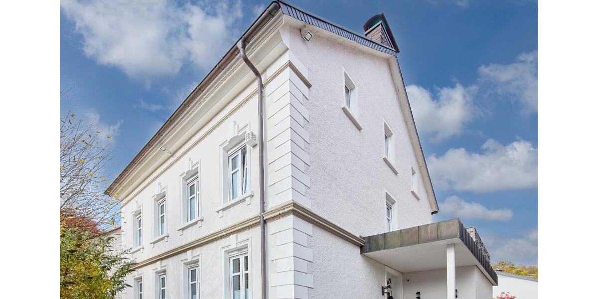 Einfamilienhaus Olpe - 9 Zimmer, 270 m&sup2;, 749.000&euro; | Angebot:25973684