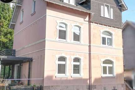 Haus Siegen - 8 Zimmer, 196 m&sup2;, 285.000&euro; | Angebot:26521008