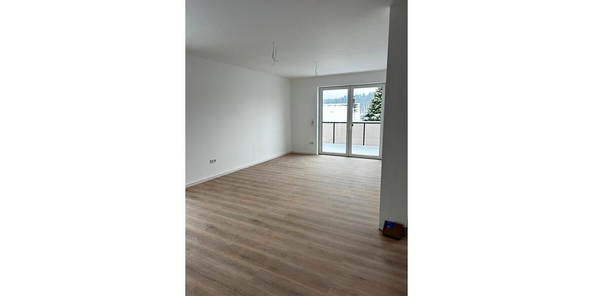 Etagenwohnung Siegen Dillnhütten - 2 Zimmer, 73 m&sup2;, 940&euro; | Angebot:25511494