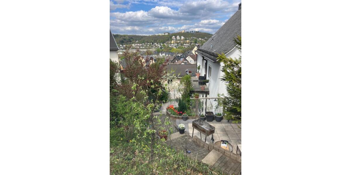 Einfamilienhaus Siegen Kaan-Marienborn - 7 Zimmer, 235 m&sup2;, 350.000&euro; | Angebot:26613907