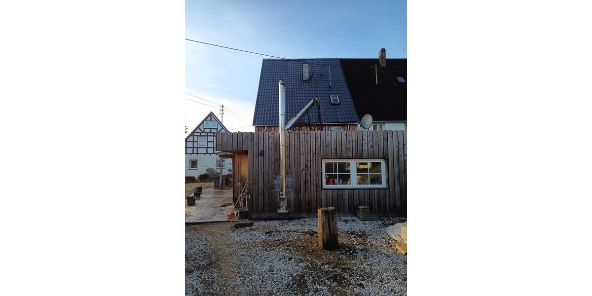 Doppelhaushälfte Hilchenbach - 7 Zimmer, 180 m&sup2;, 219.000&euro; | Angebot:26698965